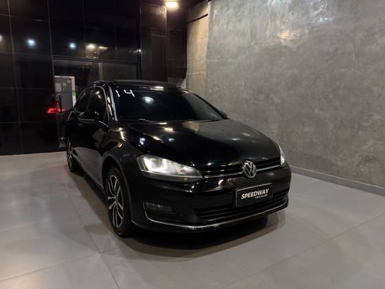 VOLKSWAGEN GOLF 1.4 TSI HIGHLINE 16V GASOLINA 4P AUTOMÁTICO VOLKSWAGEN GOLF 1.4 TSI HIGHLINE 16V GASOLINA 4P AUTOMÁTICO